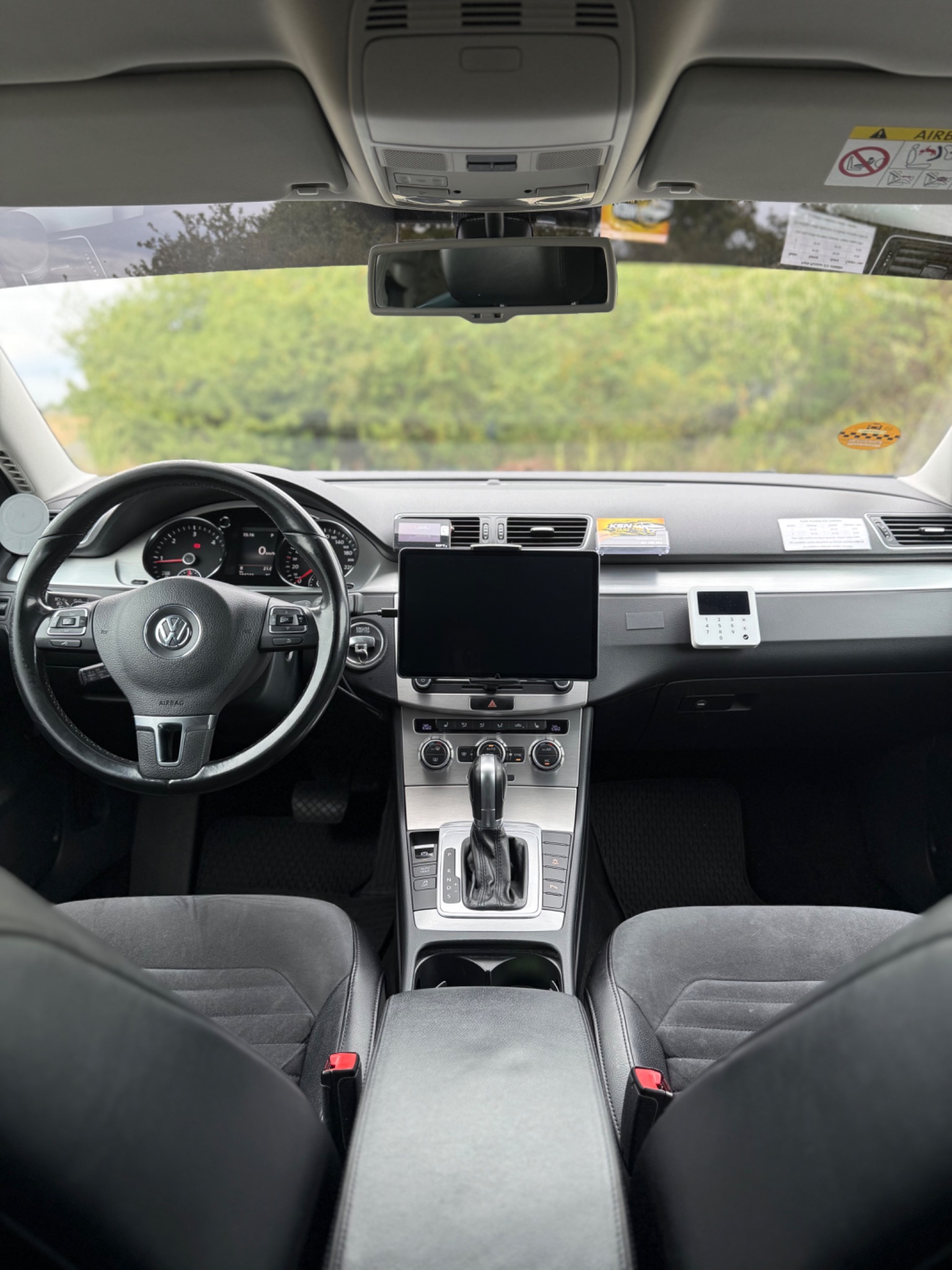 Volkswagen Passat — interiér